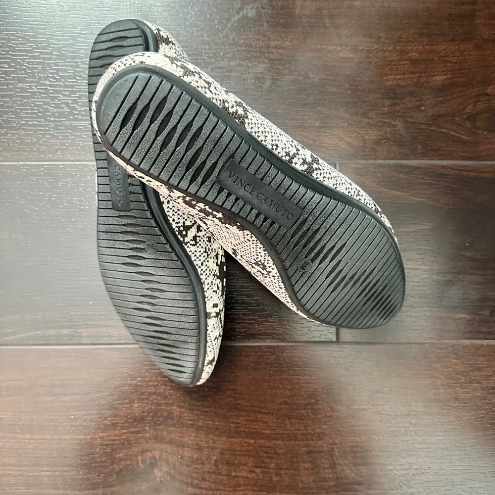 Vince Camuto Snakeskin Pattern Women’s Loafers - Picture 6 of 6
